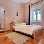 Via Gatteri 60 Apartamento *