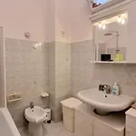 Апартаменти Via Gatteri 60 *